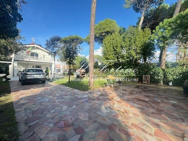 Villa in Center, Forte dei Marmi, Tuscany 3 - 17294904