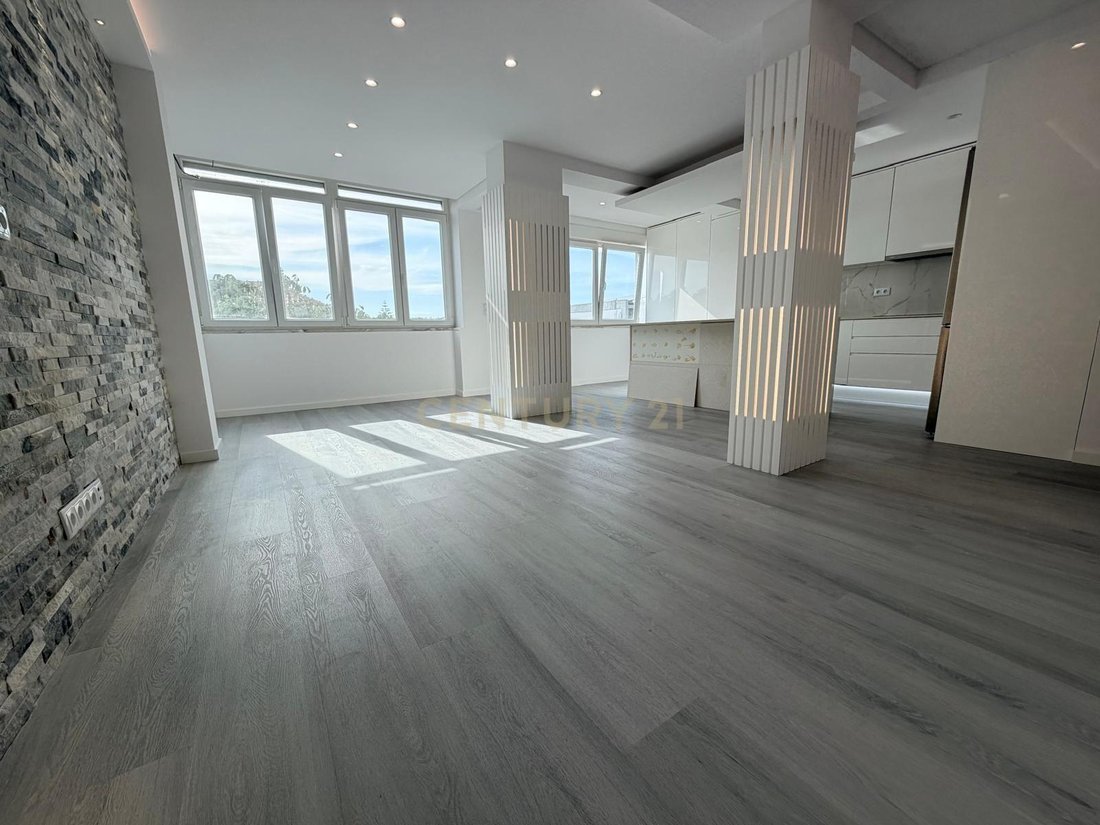 Apartment in Carnaxide e Queijas, Lisbon, Portugal 5 - 18566002
