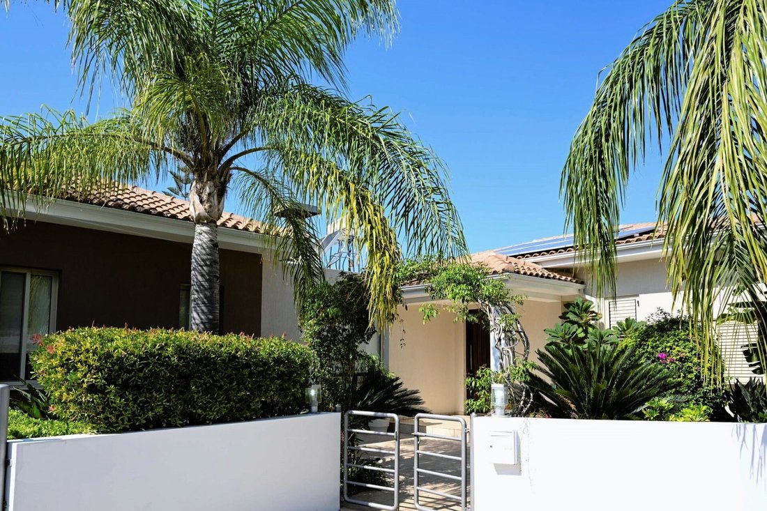 Villa in Mesa Chorio, Paphos, Cyprus 3 - 14077158
