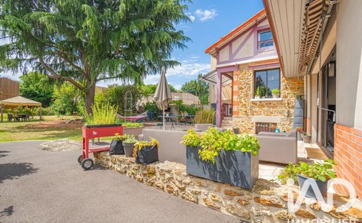House in Boissy-Saint-Leger, Ile-de-France, France 1