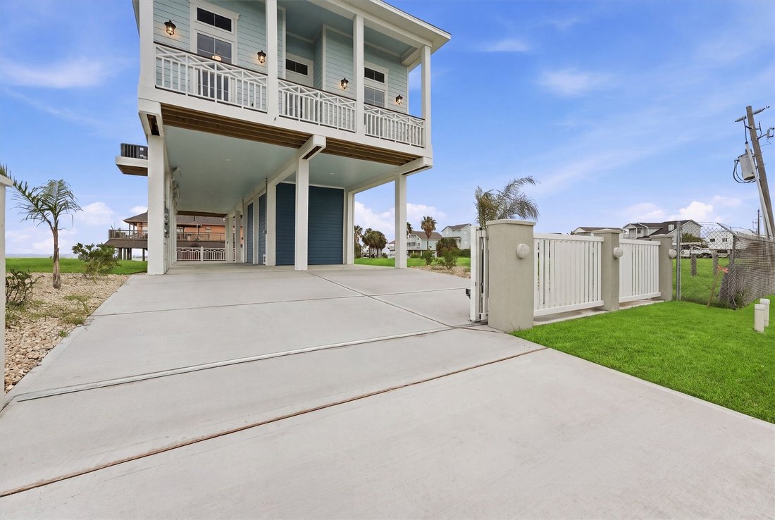 House in Galveston, Texas, United States 4 - 18564149