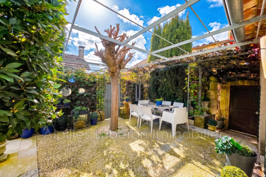 Villa in Eygalières, Provence-Alpes-Côte d'Azur, France 3 - 17247755