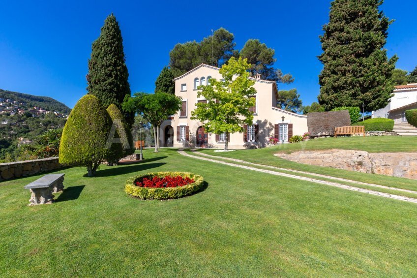 House in Corbera de Llobregat, Catalonia, Spain 3 - 18565049