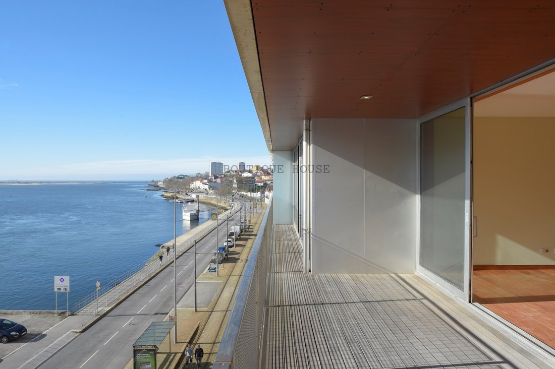 Apartment in Lordelo do Ouro e Massarelos, Porto District, Portugal 2 - 18560057