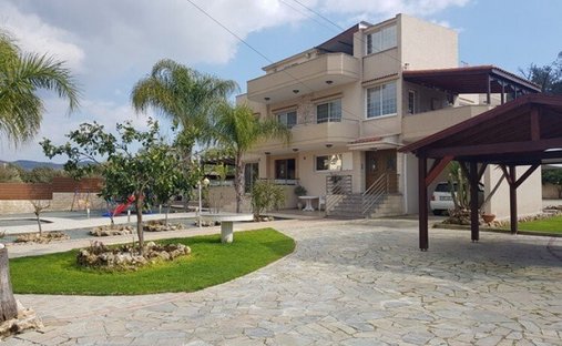 House in Paramytha, Limassol, Cyprus 1