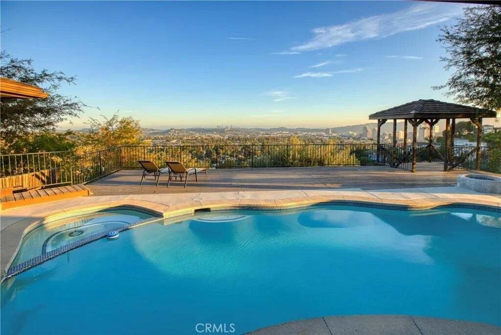 House in Glendale, California, United States 2 - 18562435