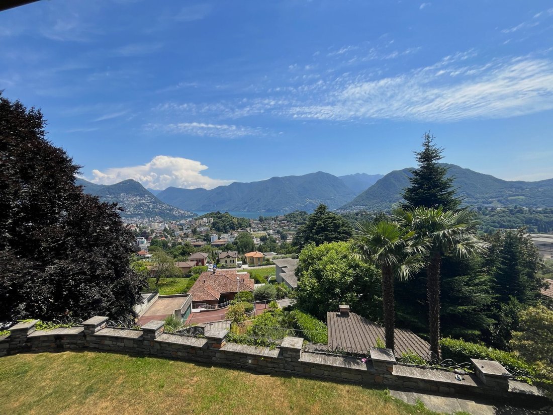 Villa in Lugano, Ticino, Switzerland 2 - 18558158