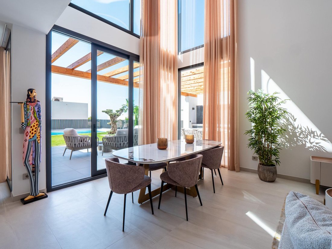 Villa in Finestrat, Valencian Community, Spain 3 - 18558582