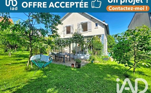 House in Marly-le-Roi, Ile-de-France, France 1