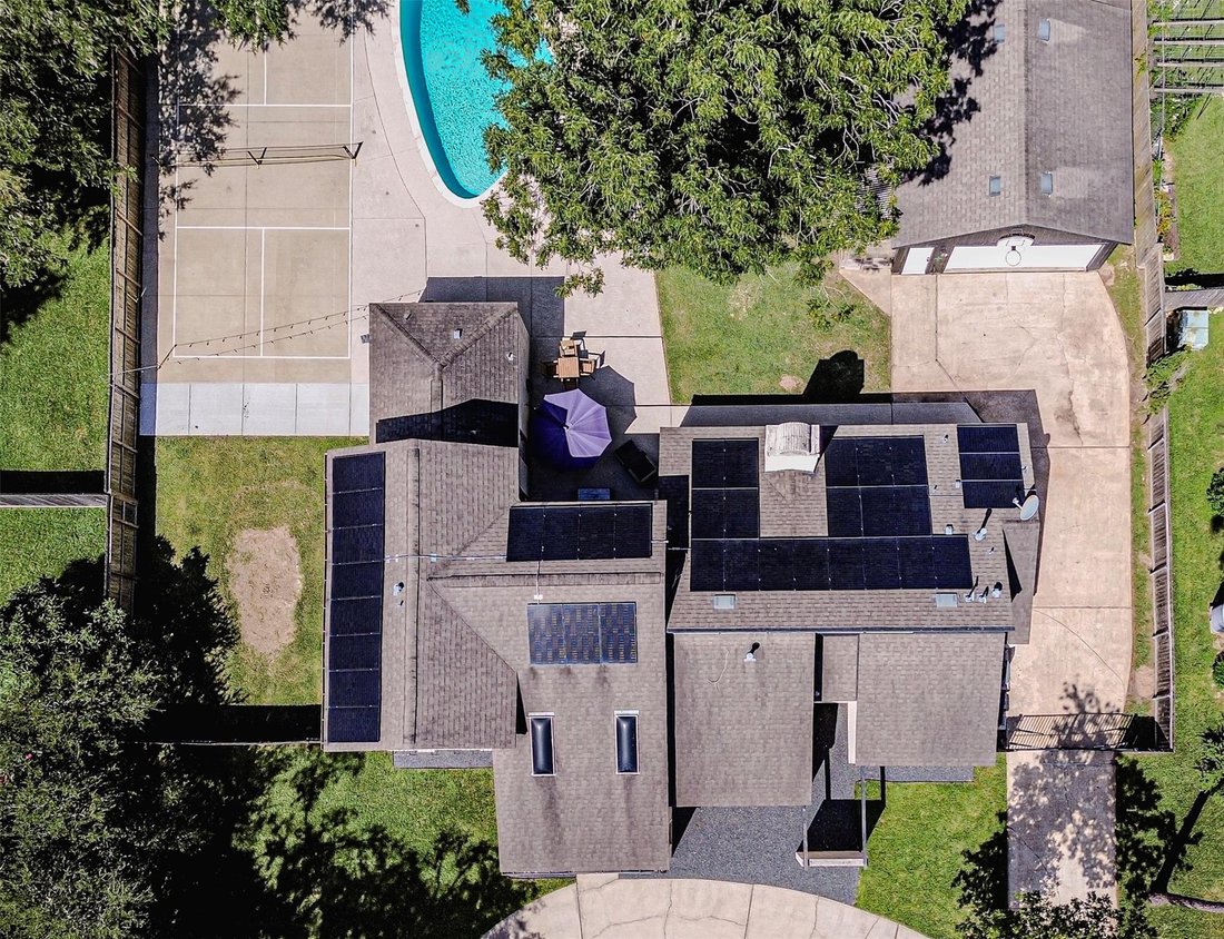 House in Friendswood, Texas, United States 4 - 18563009