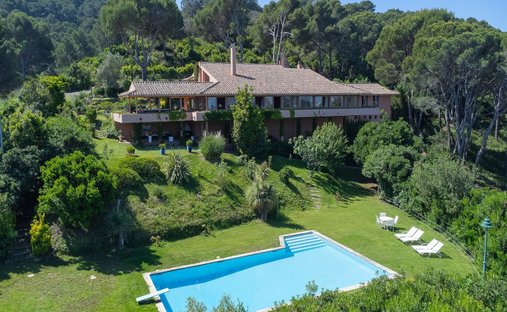 House in sa Riera, Begur, Catalonia 1