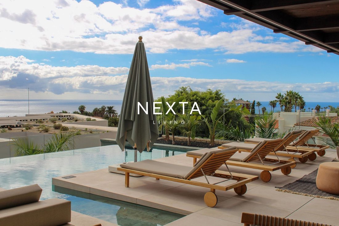 House in La Caleta, Adeje, Canary Islands 1 - 18558077