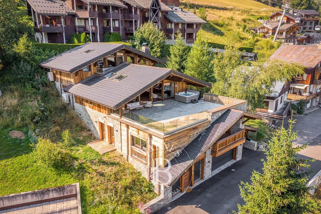 Chalet in Les Gets, Auvergne-Rhône-Alpes, France 2 - 12698904