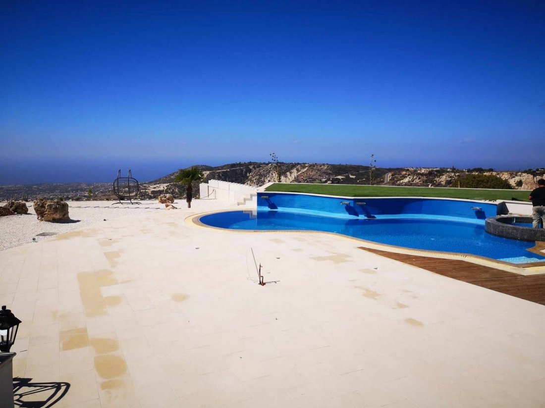 Bungalow in Kathikas, Paphos, Cyprus 3 - 14408265