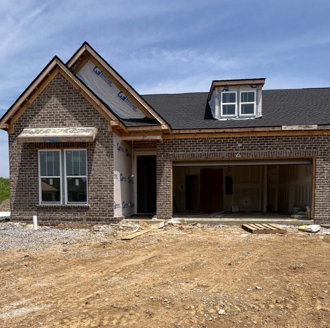 Co Op in Spring Hill, Tennessee, United States 1 - 18019824