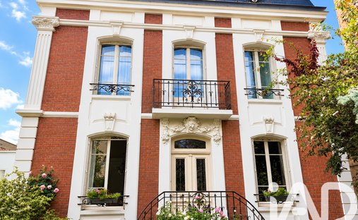 House in Lecoq, Clermont-Ferrand, France 1