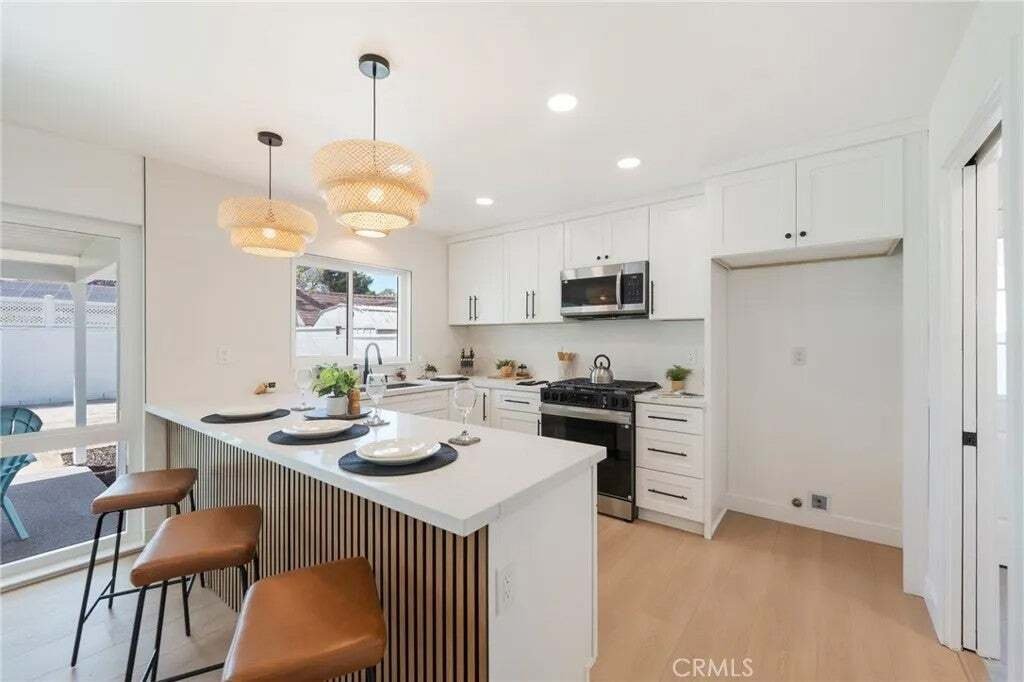 Condo in Santa Ana, California, United States 4 - 18559324