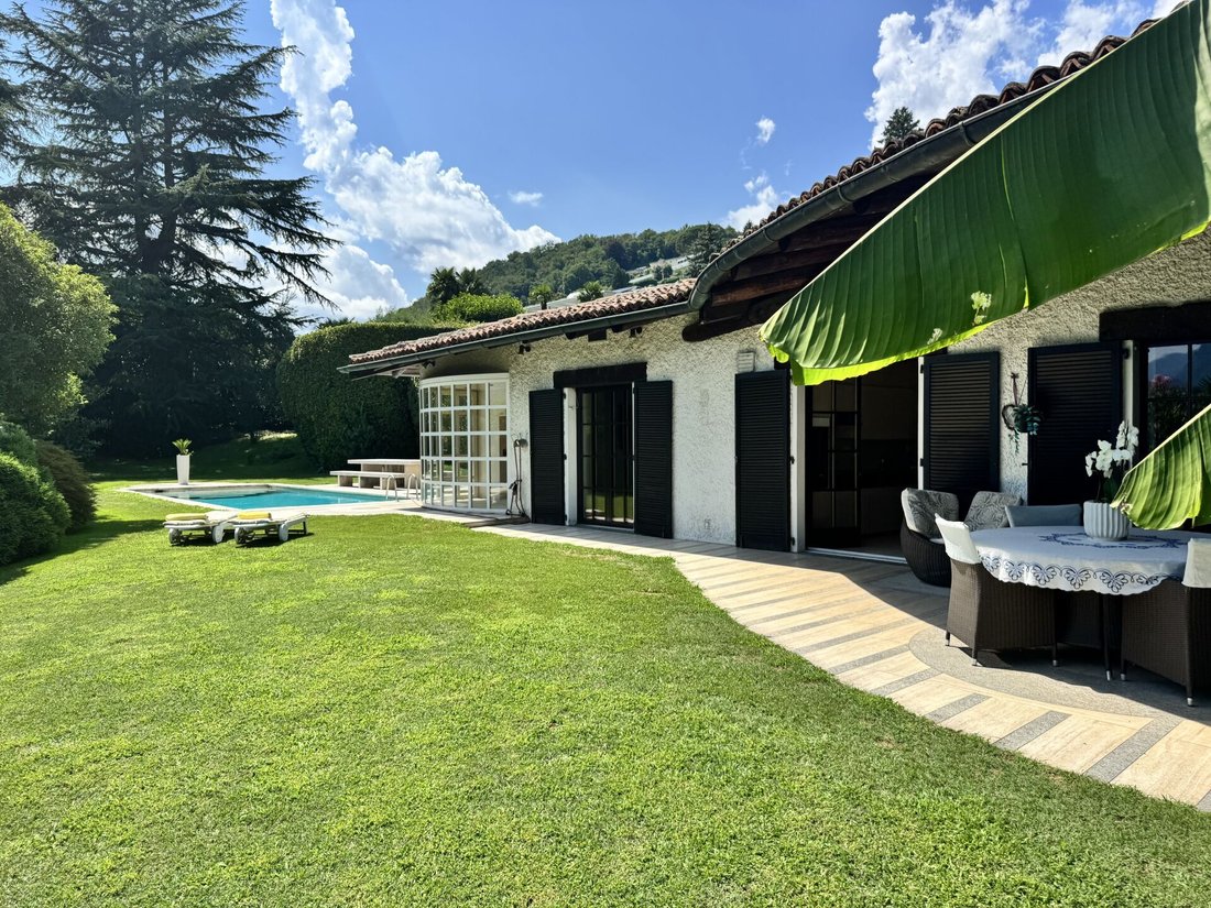 Villa in Savosa, Ticino, Switzerland 1 - 18558144