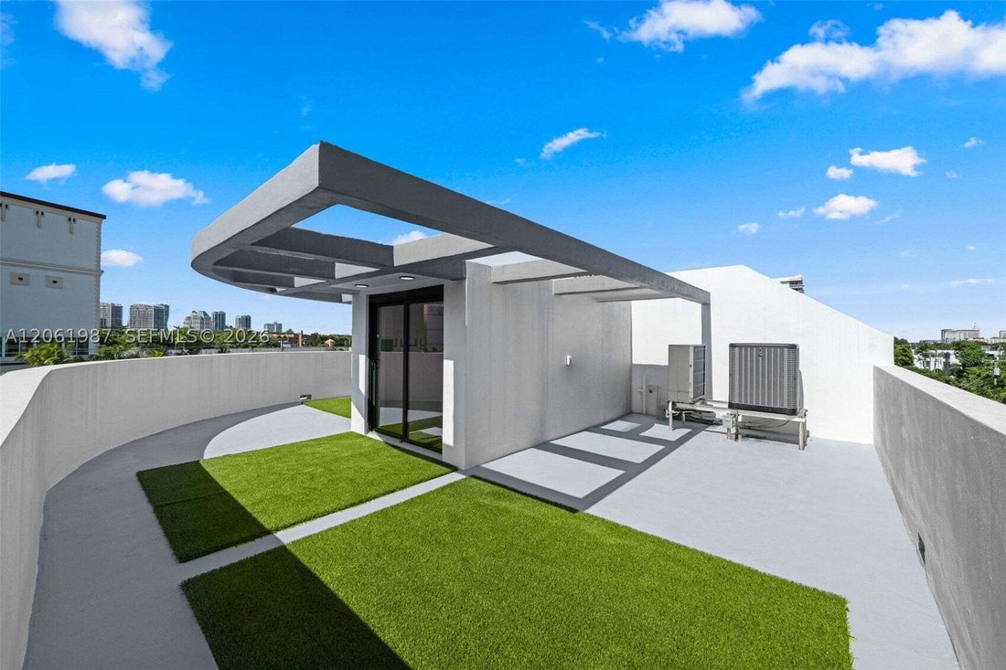 Townhouse in Miami, Florida, United States 3 - 18561950