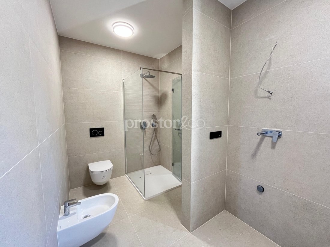 Apartment in Mjesni odbor Kantrida, Grad Rijeka, Primorje-Gorski Kotar County 5 - 18560369