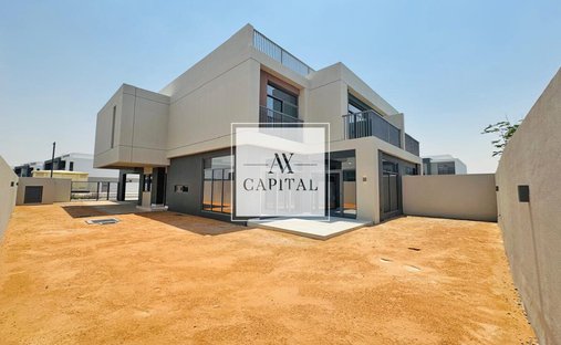 Villa in JLT / Jumeirah Lakes Towers, Dubai, United Arab Emirates 1