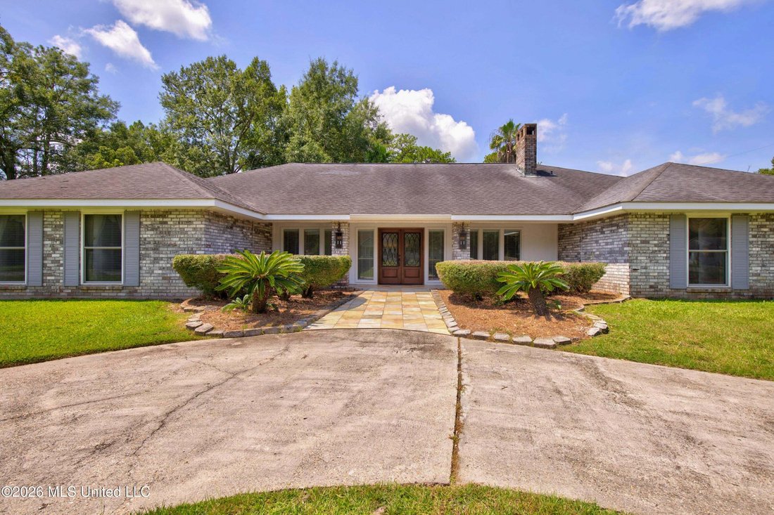 House in Picayune, Mississippi, United States 5 - 18560903