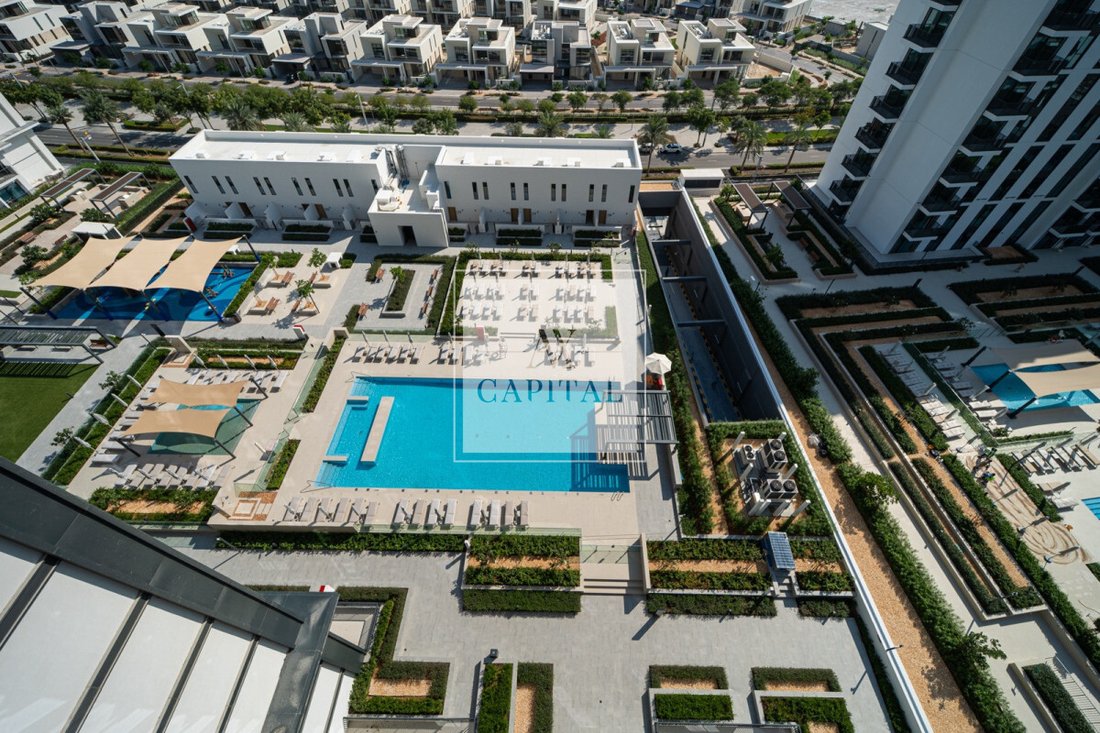 Apartment in Ud al Bayda, Dubai, United Arab Emirates 1 - 18563804