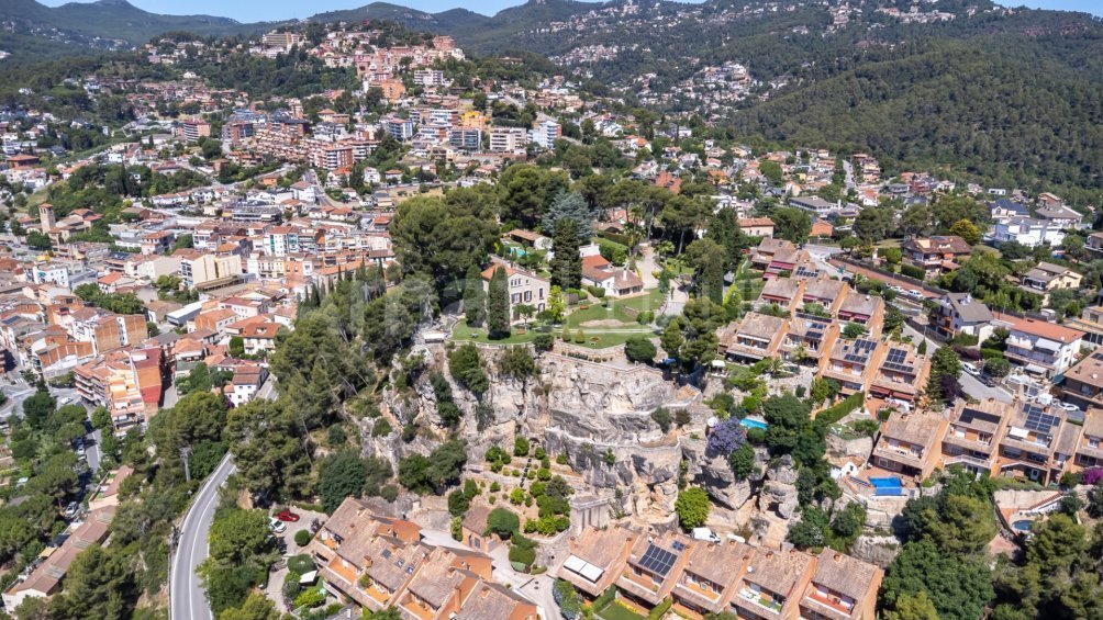 House in Corbera de Llobregat, Catalonia, Spain 5 - 18565049