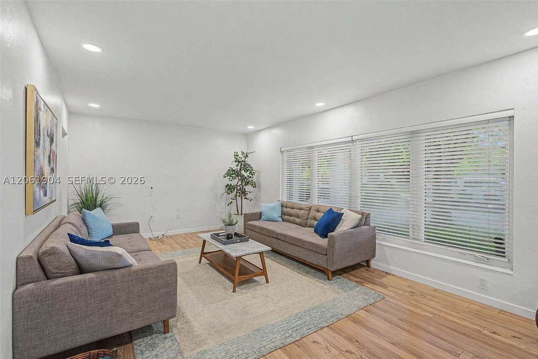 House in Miami, Florida, United States 4 - 18562012