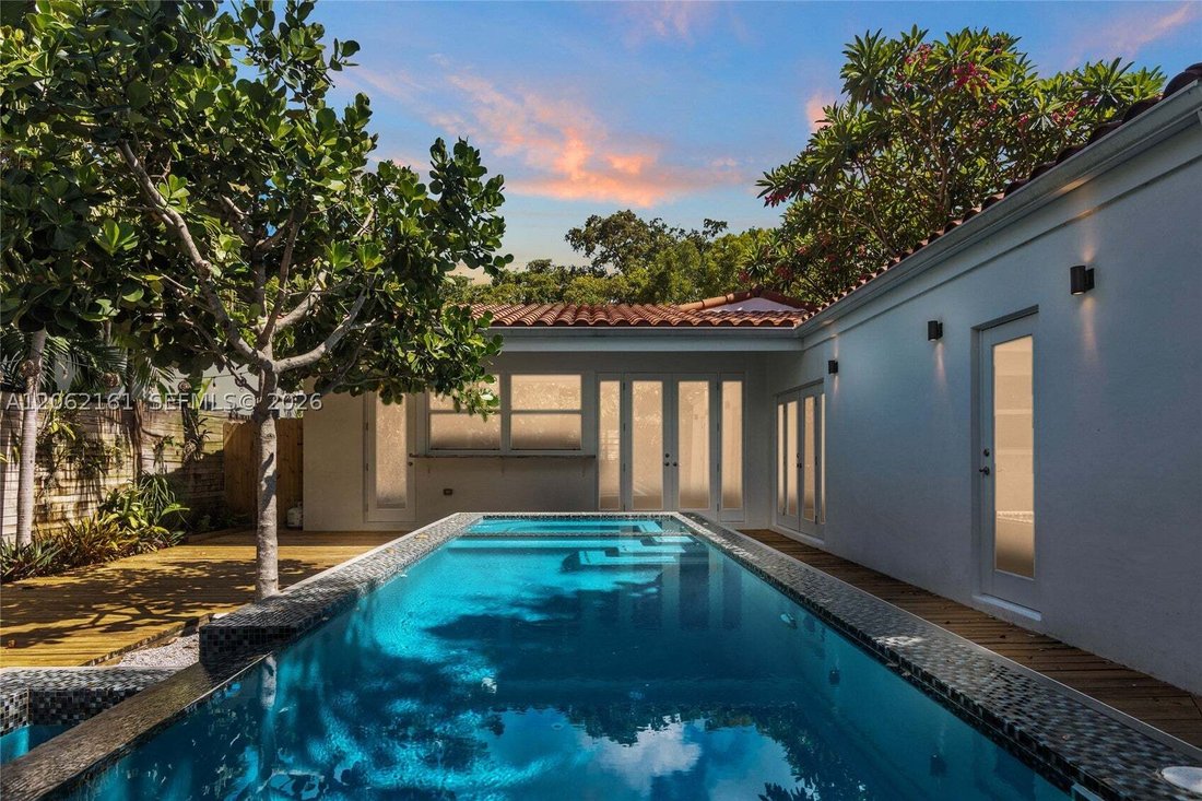 House in Miami, Florida, United States 1 - 18562039