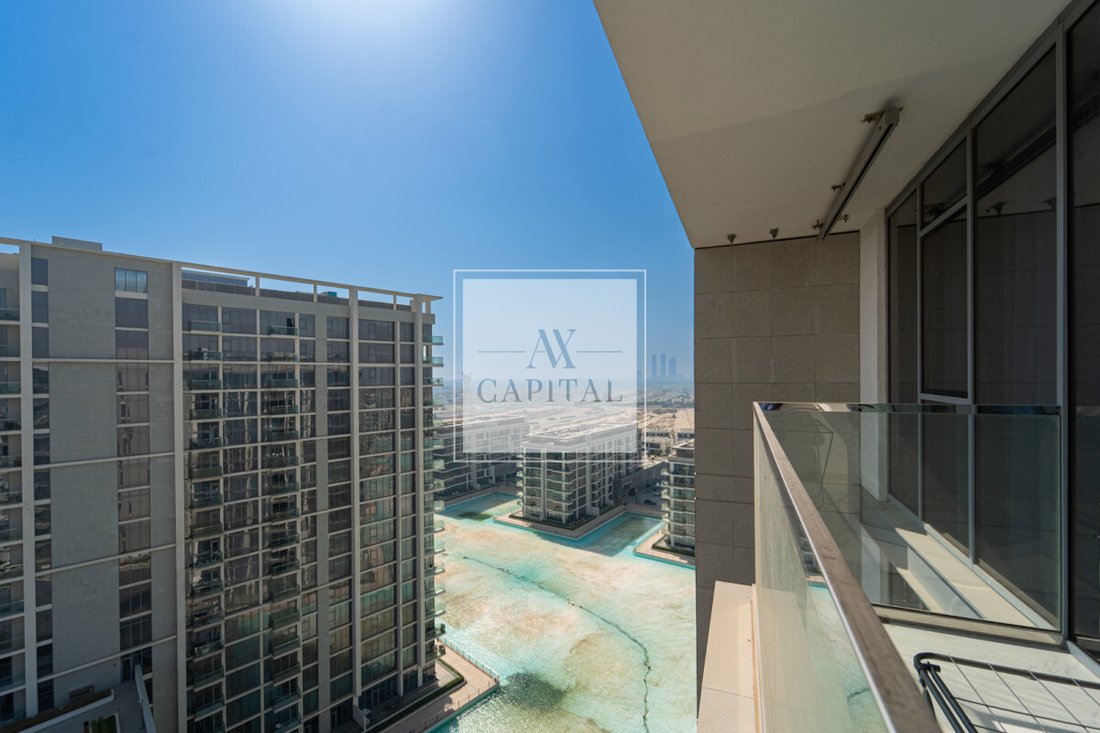 Apartment in Dubai Harbour, Dubai, United Arab Emirates 1 - 18563858