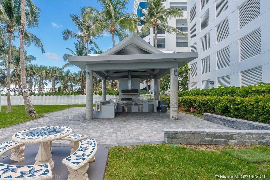 Condo in Miami Beach, Florida, United States 5 - 18562022