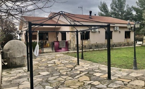 House in Pano Kivides, Limassol, Cyprus 1