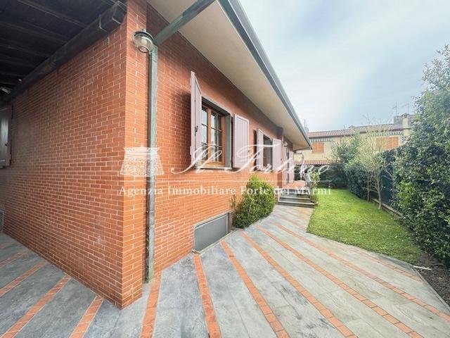 Villa in Center, Forte dei Marmi, Tuscany 1 - 17454555