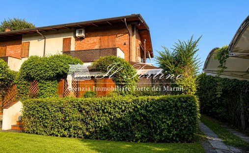 Country House in Center, Forte dei Marmi, Tuscany 1
