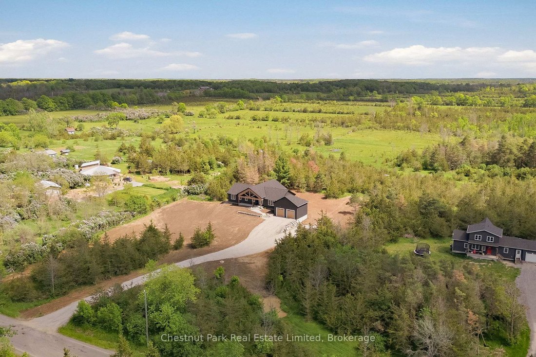 House in Prince Edward, Ontario, Canada 3 - 18566272