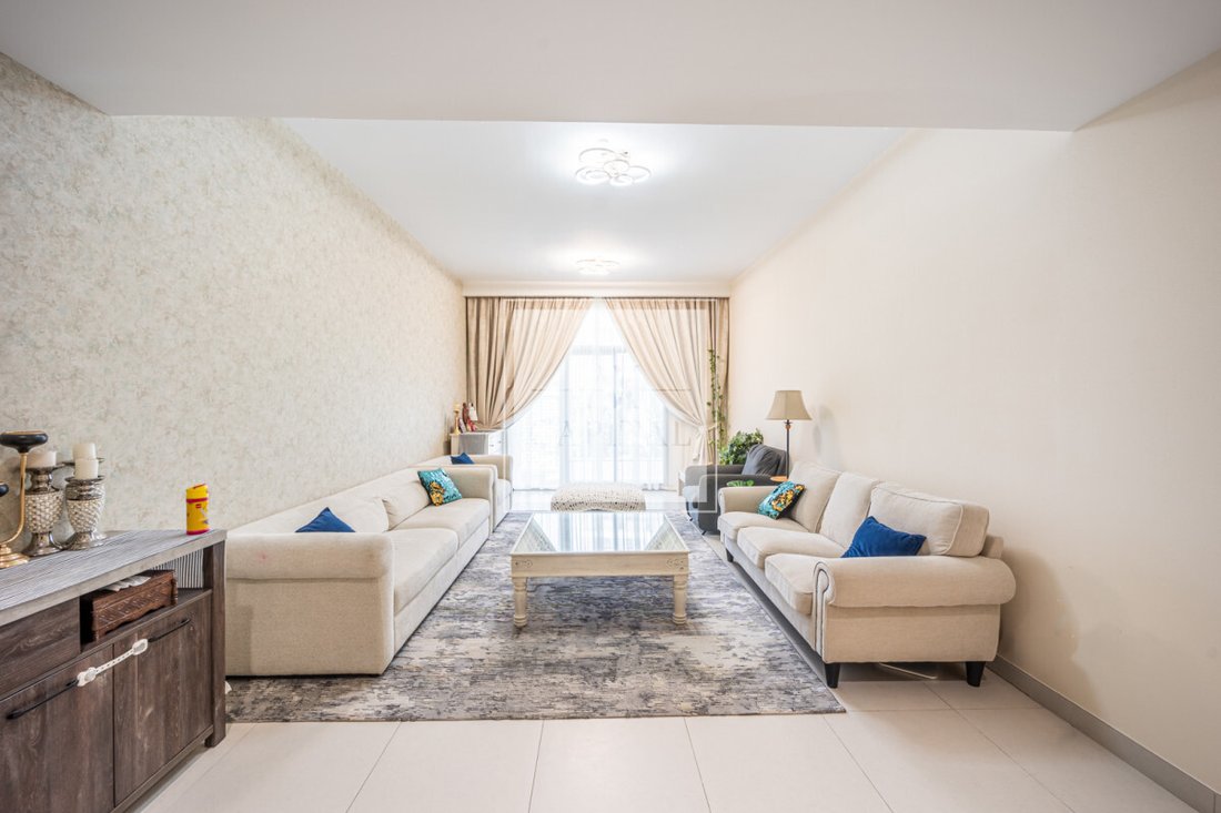 Villa in JVC / Jumeirah Village Circle, Dubai, United Arab Emirates 2 - 18563686