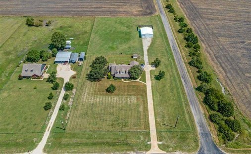 House in Nevada, Texas, United States 1