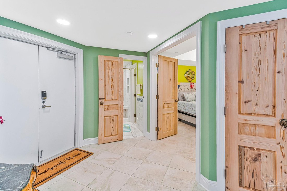 Condo in Pensacola, Florida, United States 3 - 18562611