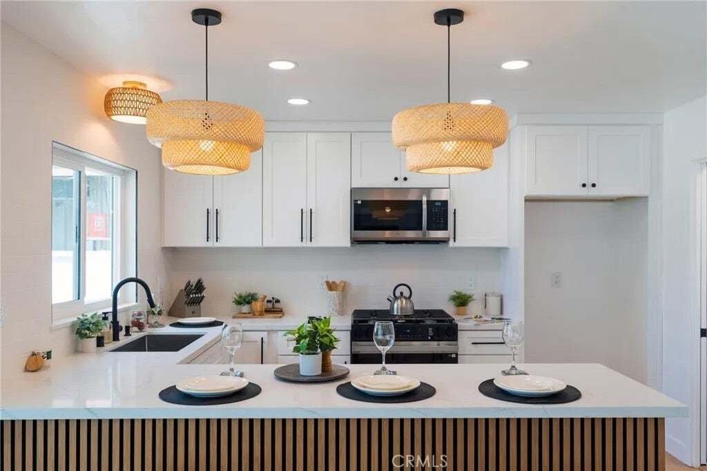 Condo in Santa Ana, California, United States 3 - 18559324