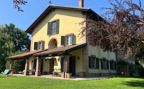 Country House in Fubine Monferrato, Piedmont, Italy 1
