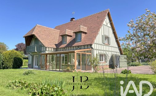House in Bonneville-sur-Touques, Normandy, France 1