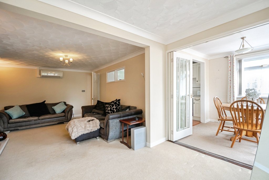 House in Bishopstoke, Eastleigh, England 3 - 18561011