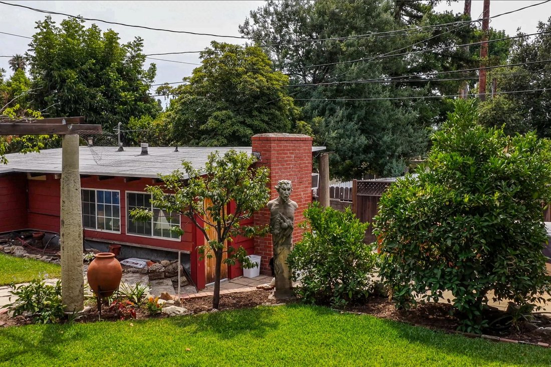House in Altadena, California, United States 5 - 16230035