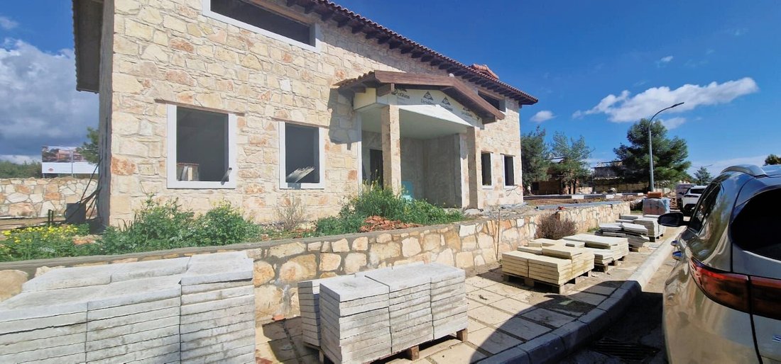 Villa in Souni-Zanakia, Limassol, Cyprus 1 - 14052351