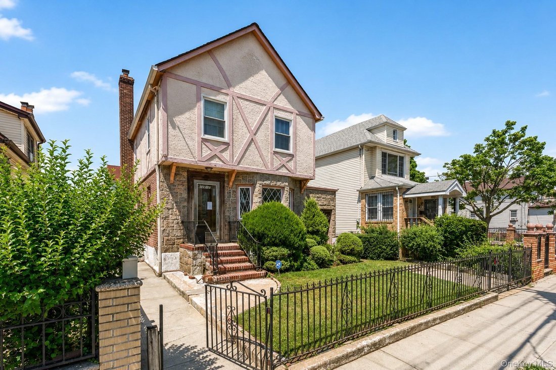 House in New York, New York, United States 1 - 18561294