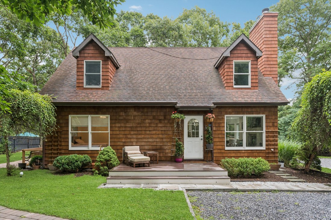 East Hampton, New York, United States 1 - 18563024
