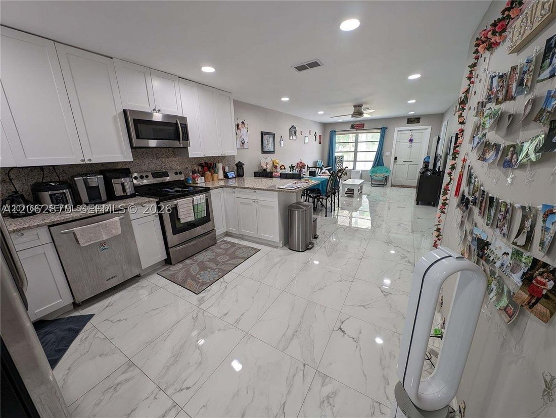 House in Coral Springs, Florida, United States 3 - 18562017