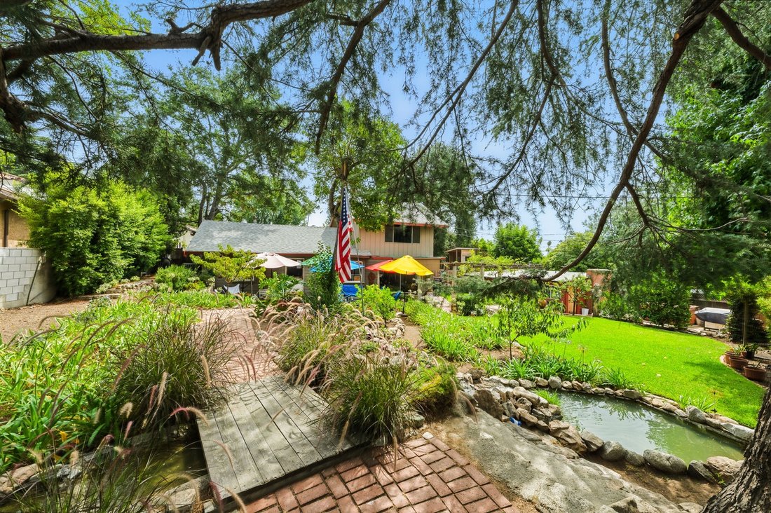 House in Altadena, California, United States 3 - 16230035