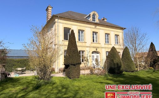 House in Pacy-sur-Eure, Normandy, France 1